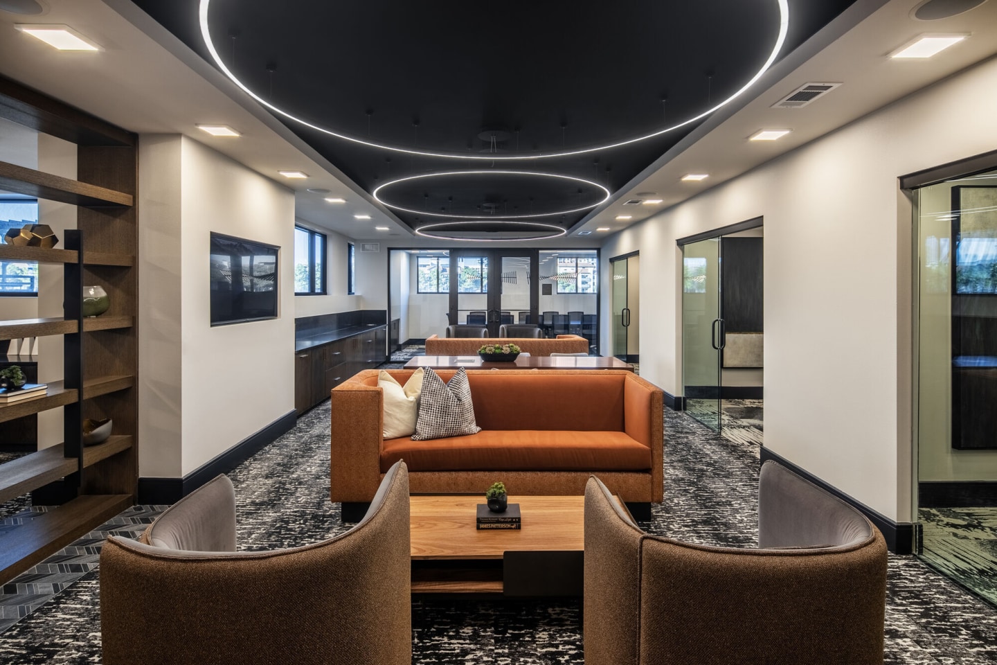 880 Lyn Image 32