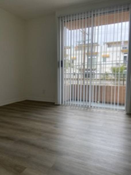 1210 N Las Palmas Ave Image 2