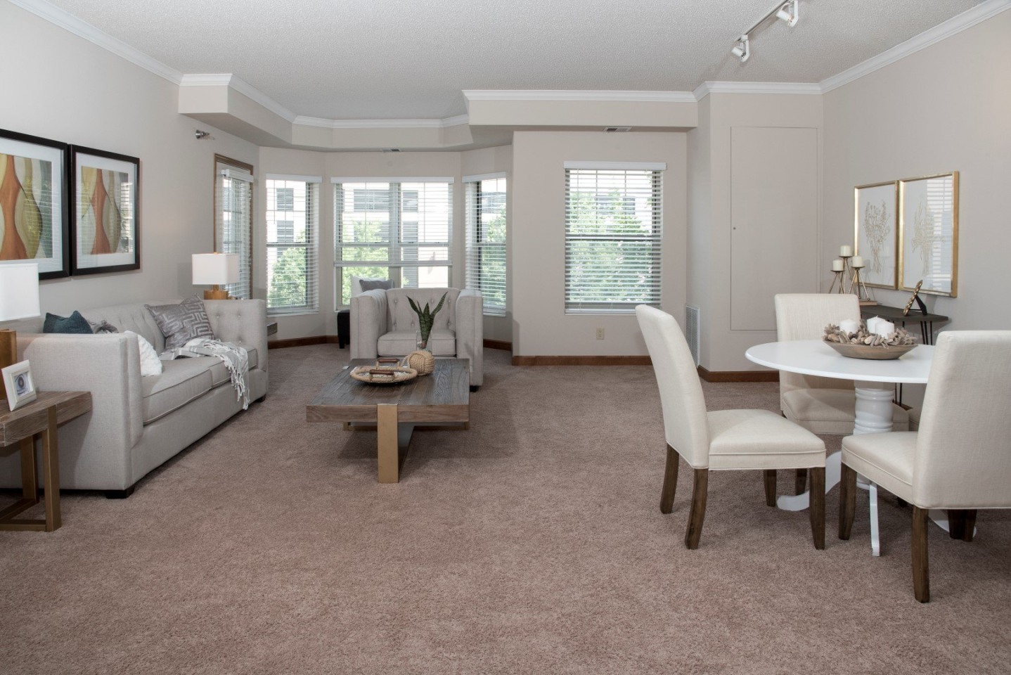 Cornelia Place Image 24