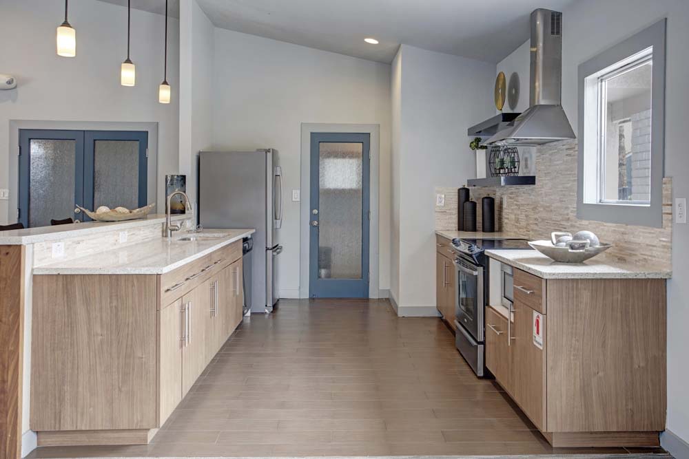 505 West Image 18