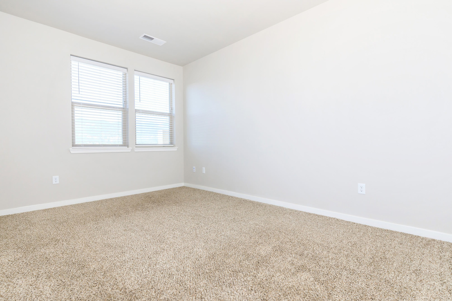 Polaris Peak Apartments Image 4