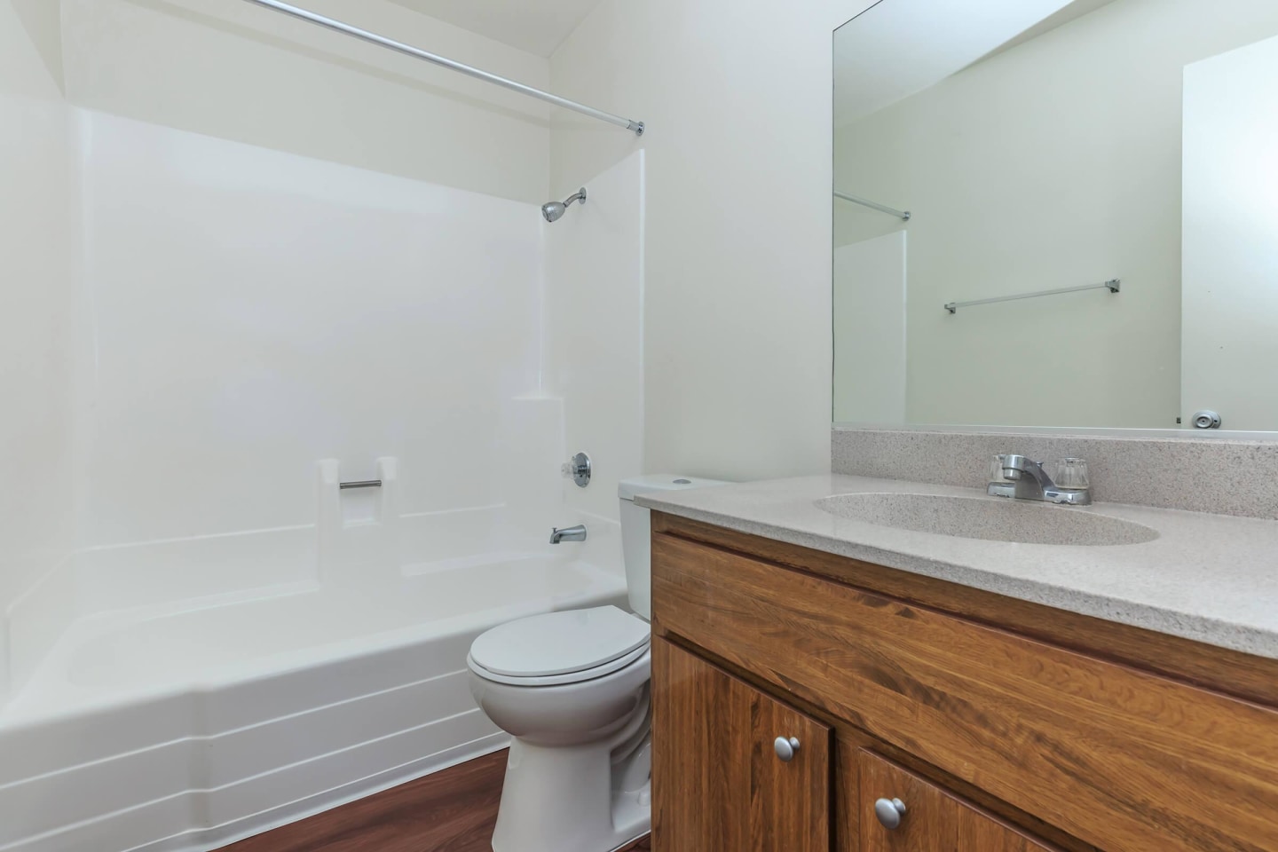 Ridgewood Village Apartment Homes Image 8