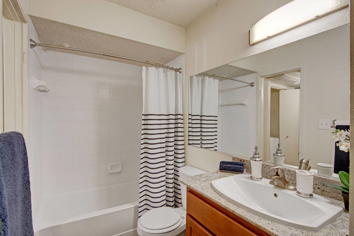 Motif Apartment Homes Image 9