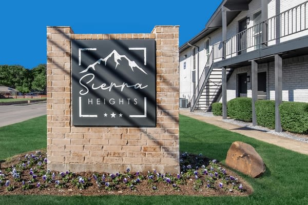 Sierra Heights Image 20