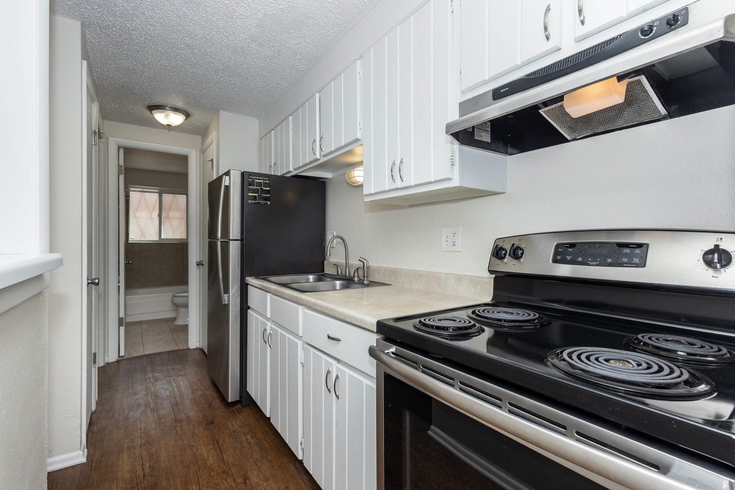 1280 Clayton St. Apartments Image 3