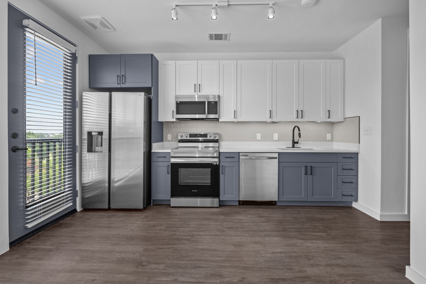 Zang Flats Apartments Image 6