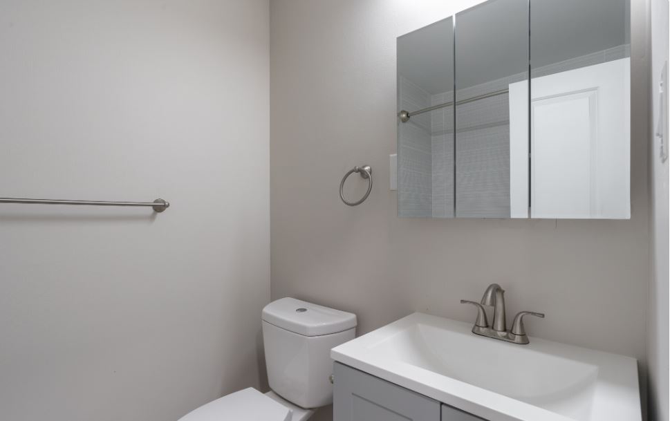 Laura Lane Apartments Image 7