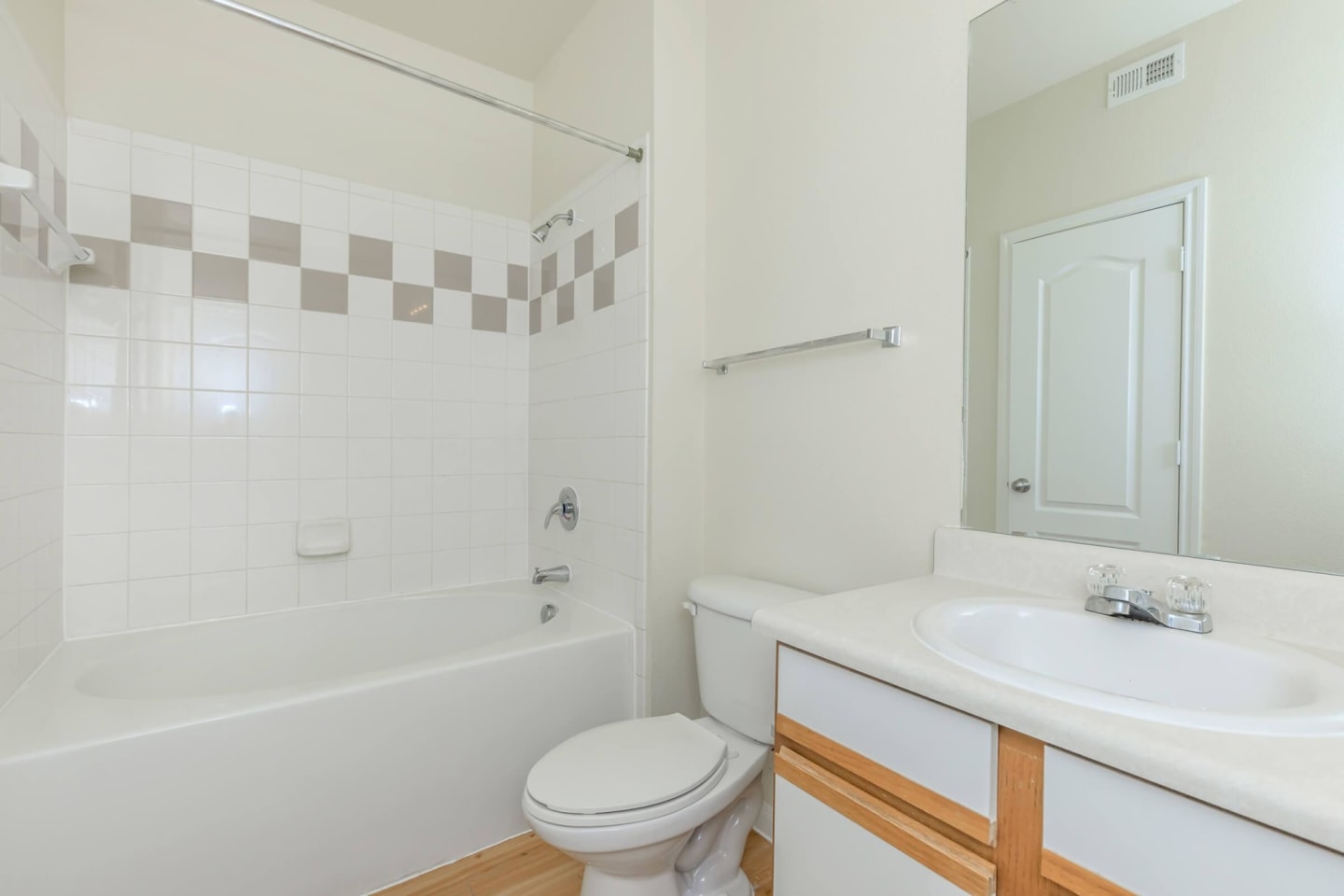 Affordable Housing - Cypress Creek on Jason Avenue Image 4
