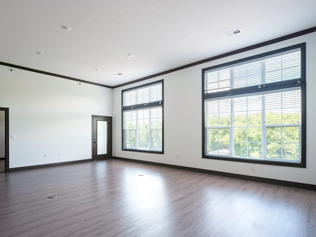 Parkville Flats Image 11