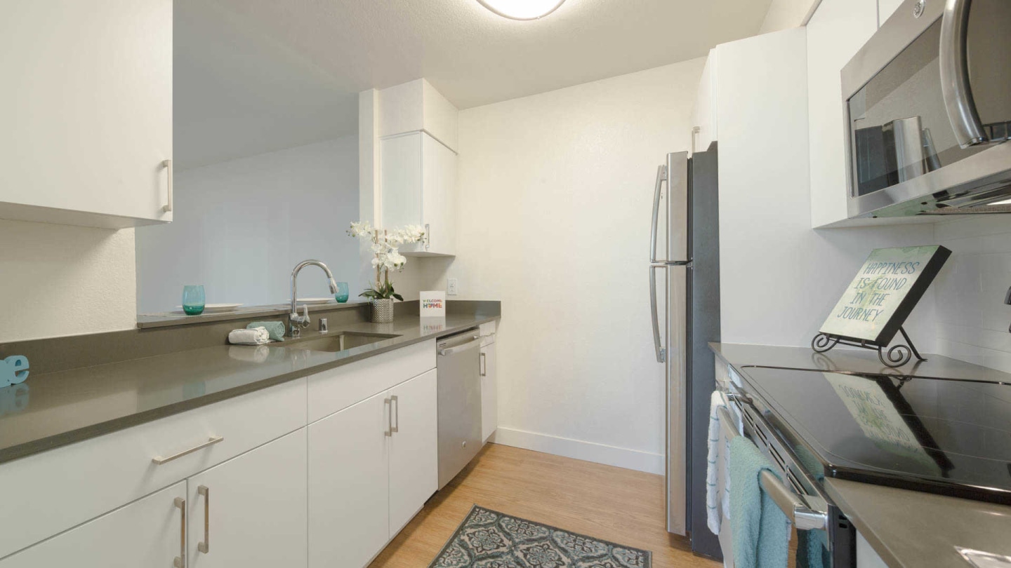 Riva Terra Apartments at Redwood Shores Image 22
