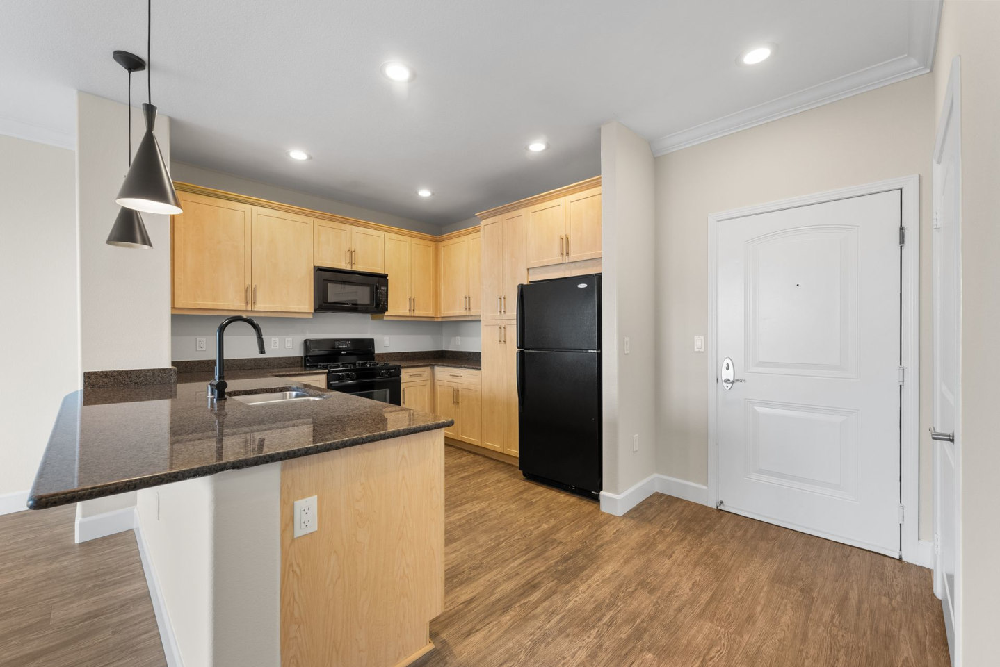 Stadium House Apartments Image 20