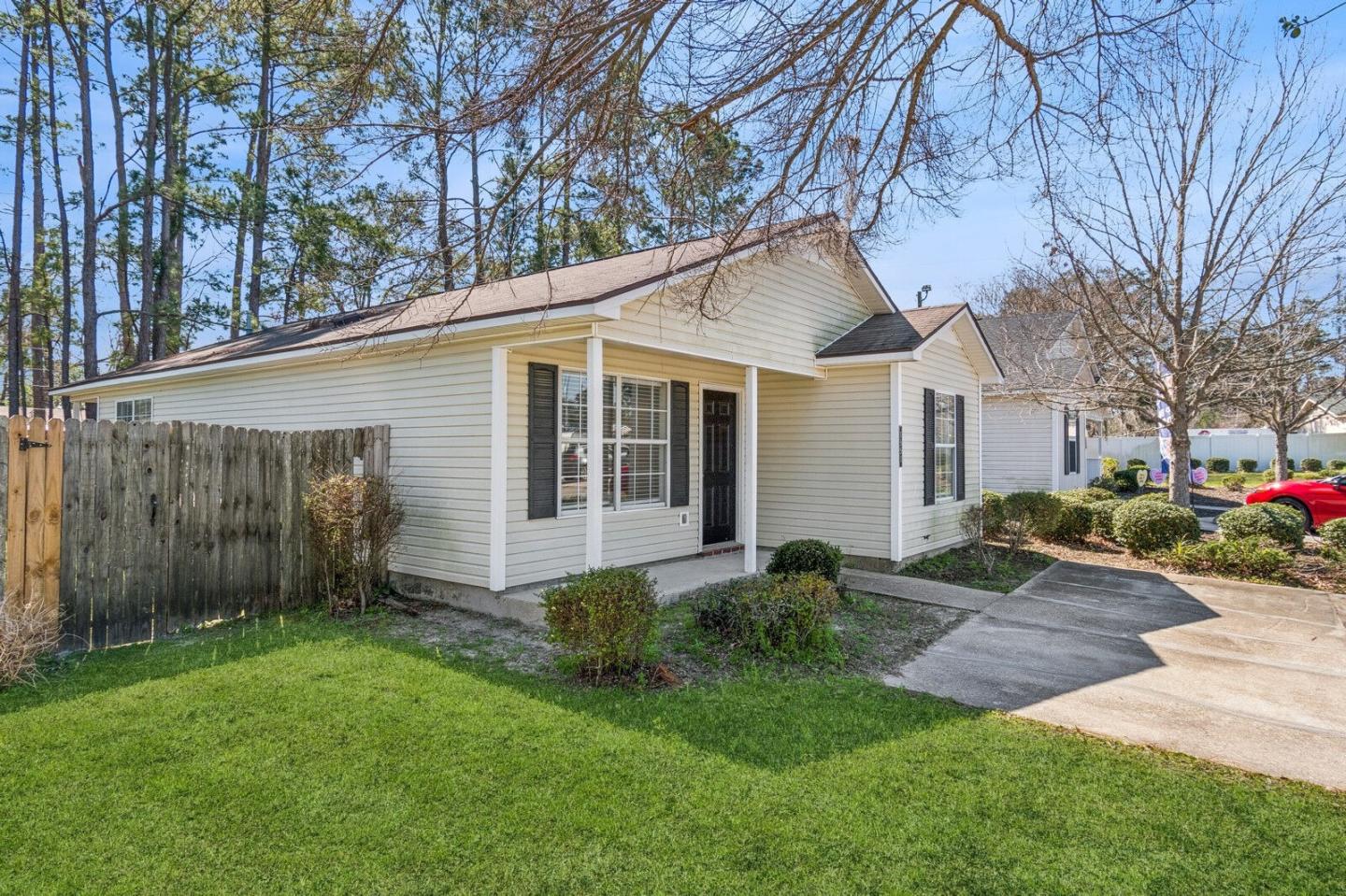 West Towne Cottages Image 14