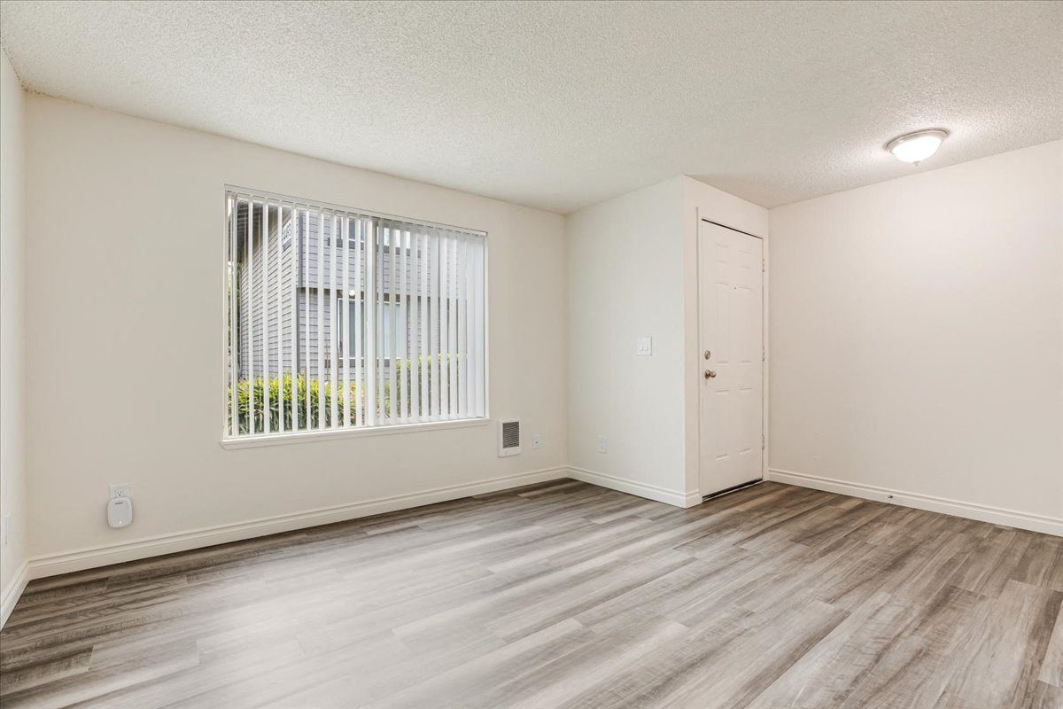 Heritage Crossing Townhome Apartments Image 7