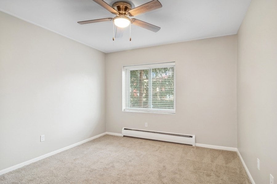 Cove at Linden Hills Image 25