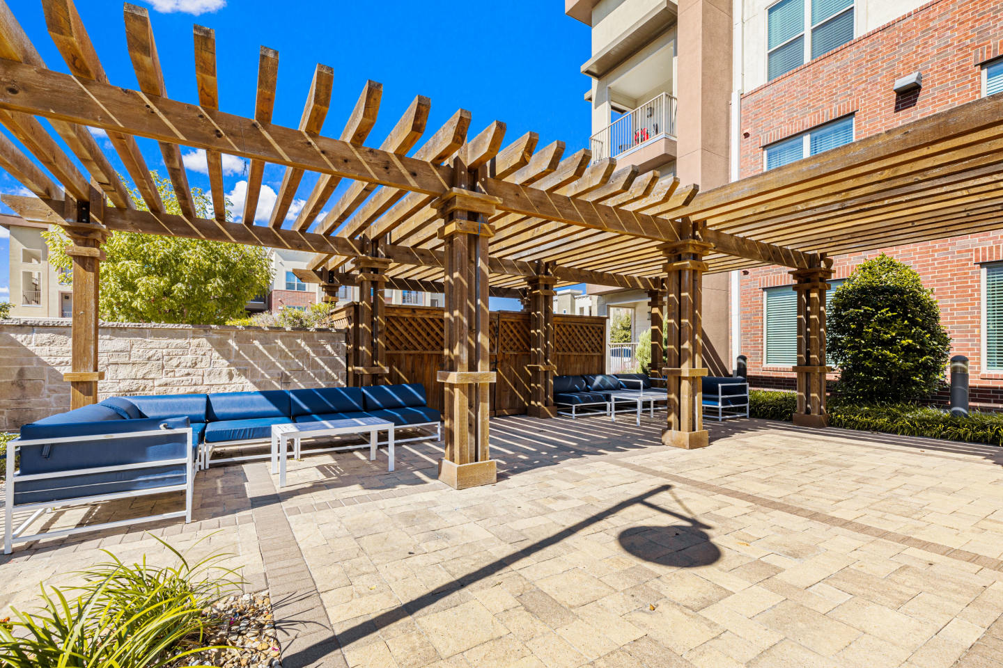 Bell Gateway Village Image 51
