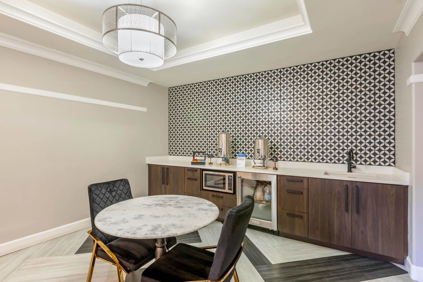 4550 Cherry Creek Image 39