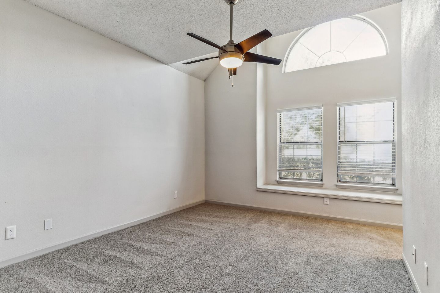 Summerlake Apartments Image 5