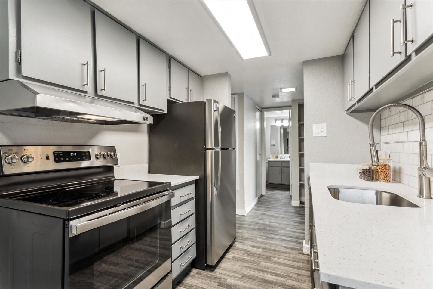 Westlake Apartments Image 32