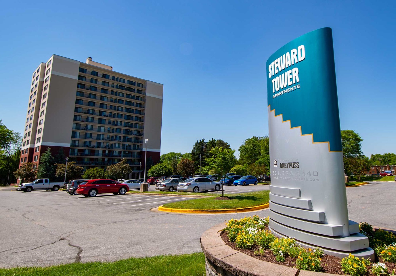 Steward Tower Apartments Image 1