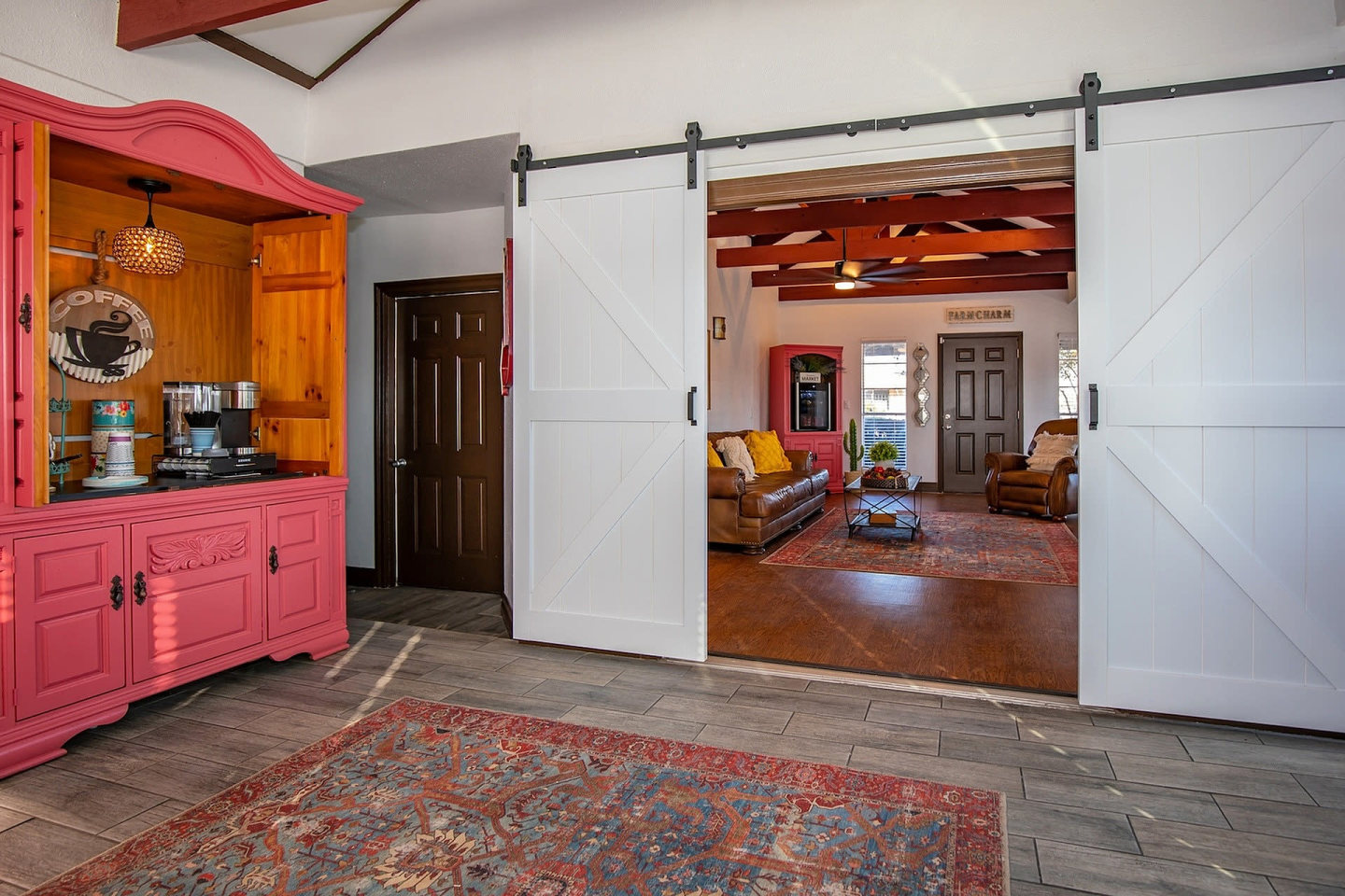 Fredericksburg Place Image 12
