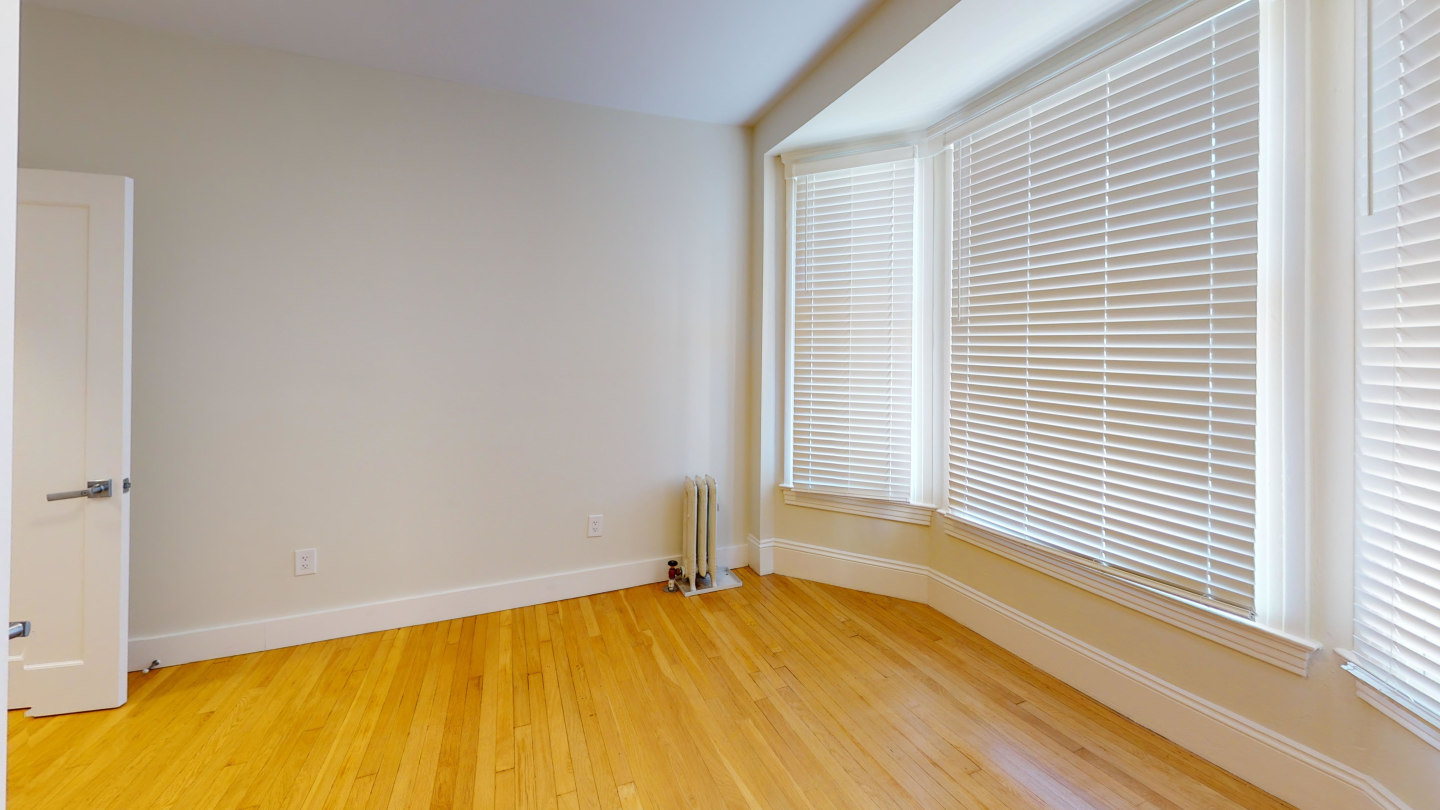 720 Jones Street Image 15
