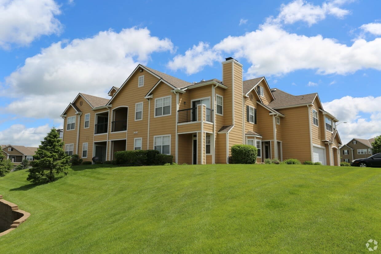 The Manor Homes Of Fox Crest Image 7