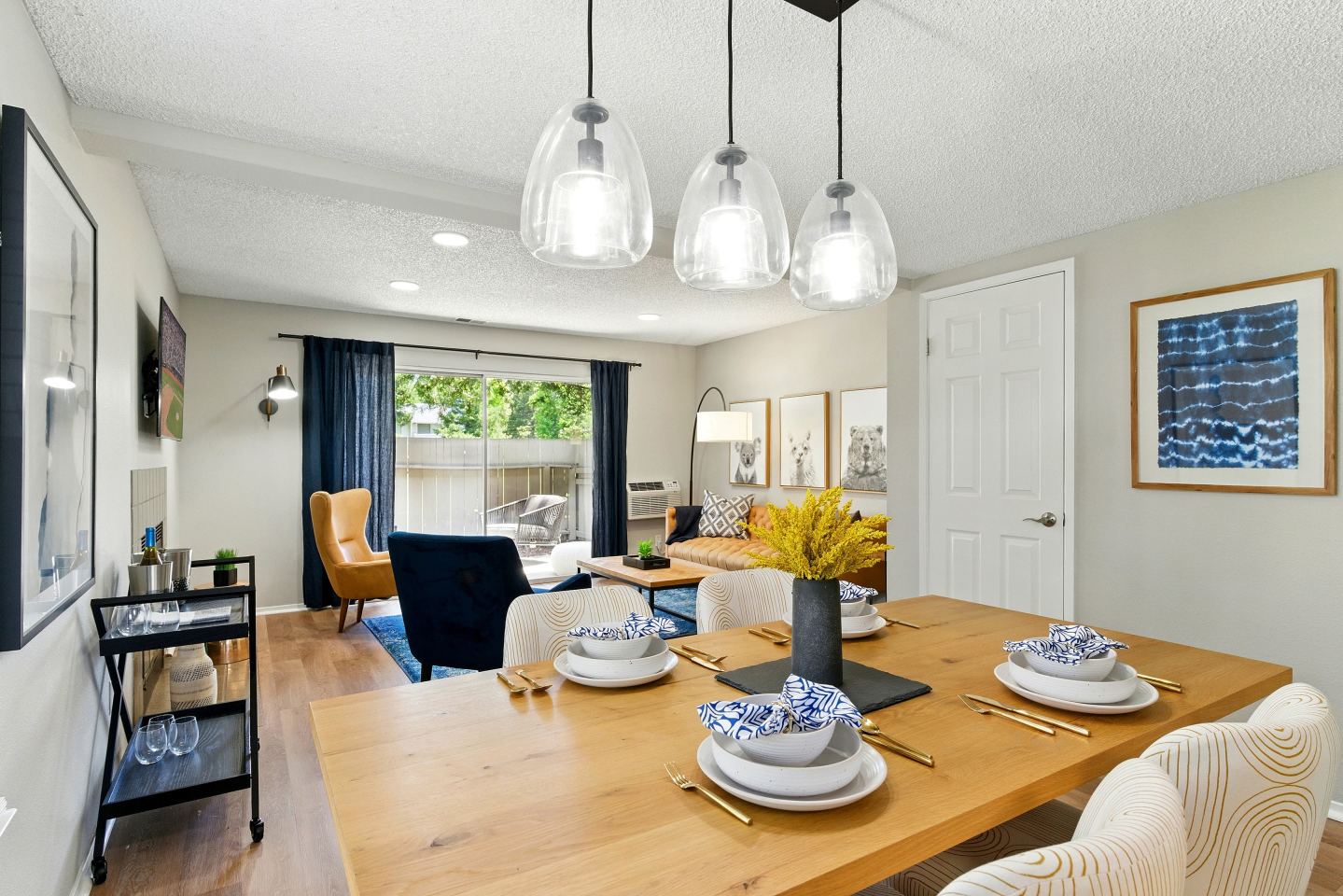 The Grove Luxury Apartments Image 9
