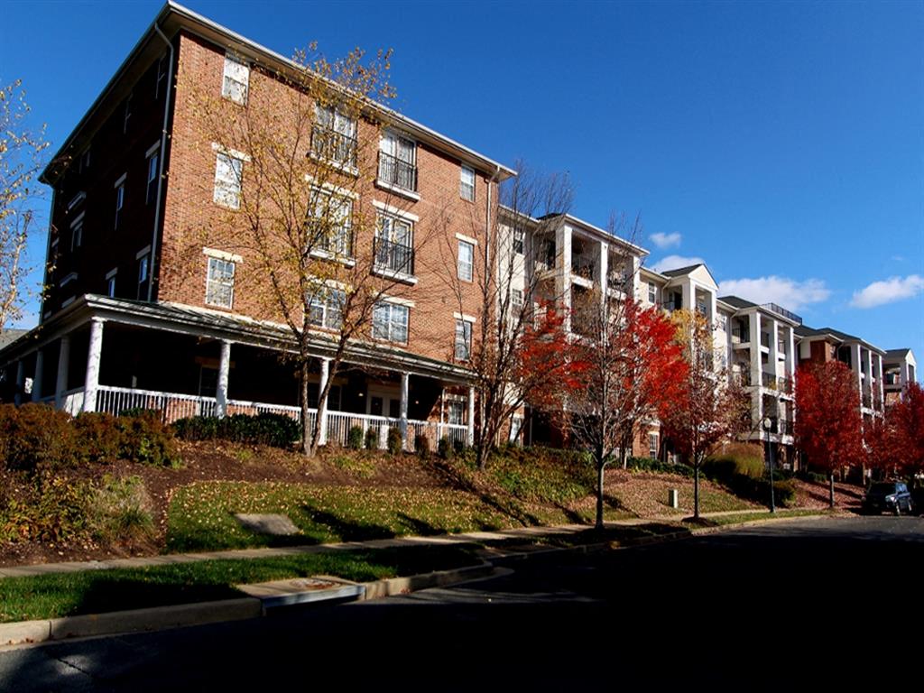 Senior Housing - Kentlands Manor Senior Apartments Image 6
