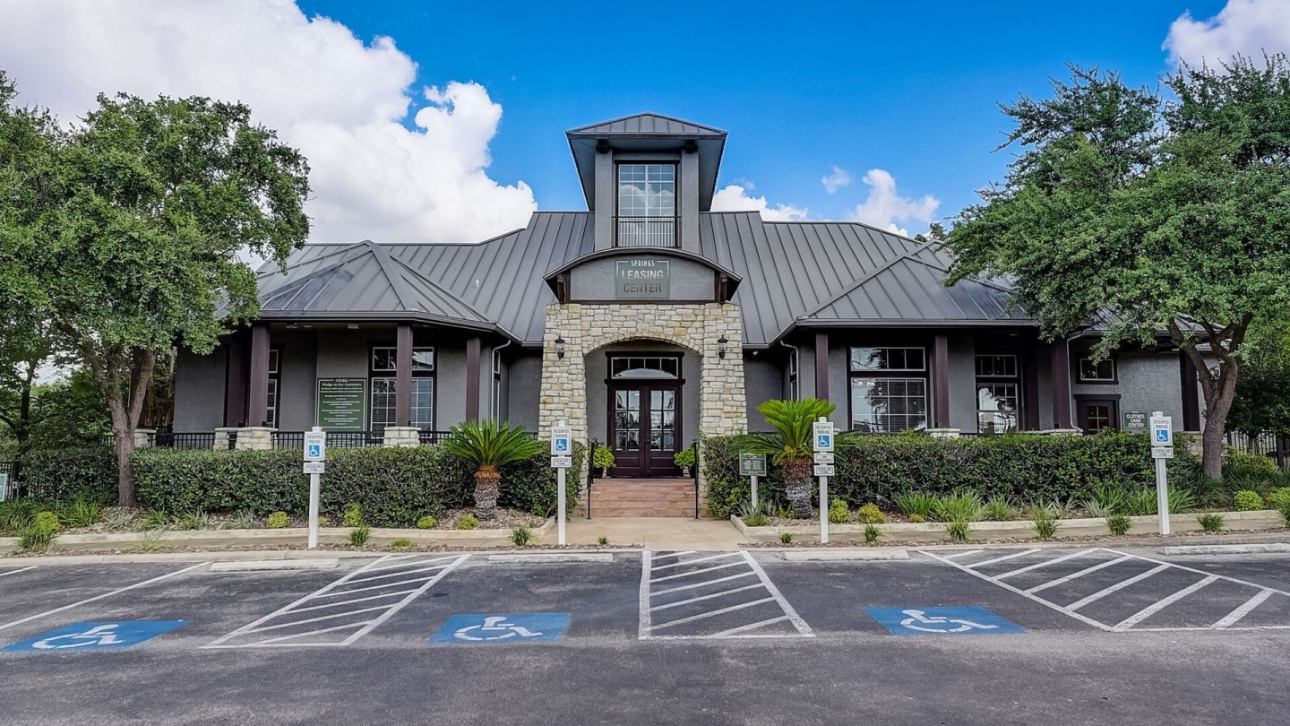Springs At Live Oak Image 16