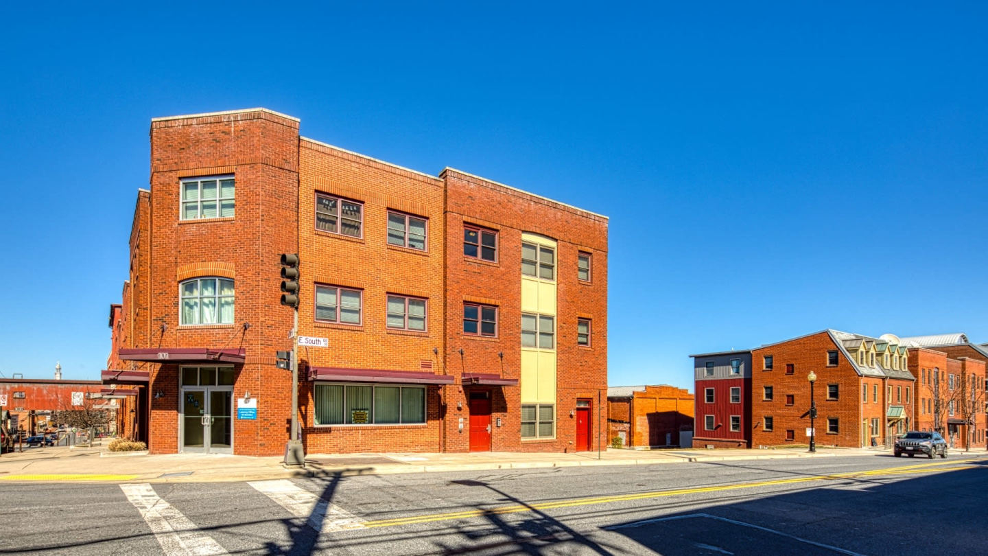North Market/South Carroll Apartments Image 2