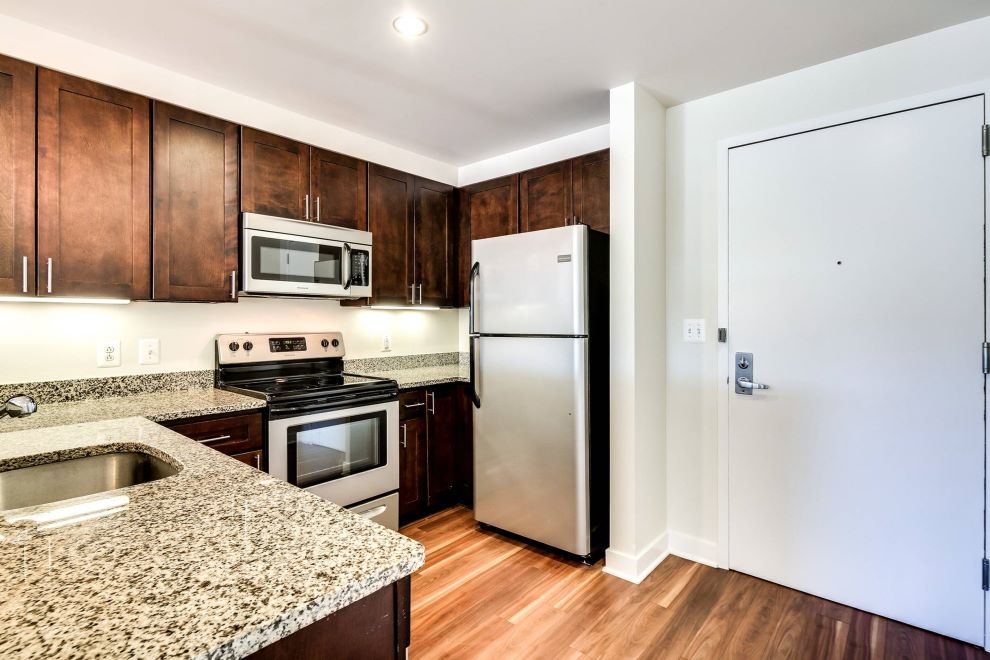 1111 Light Street Image 9
