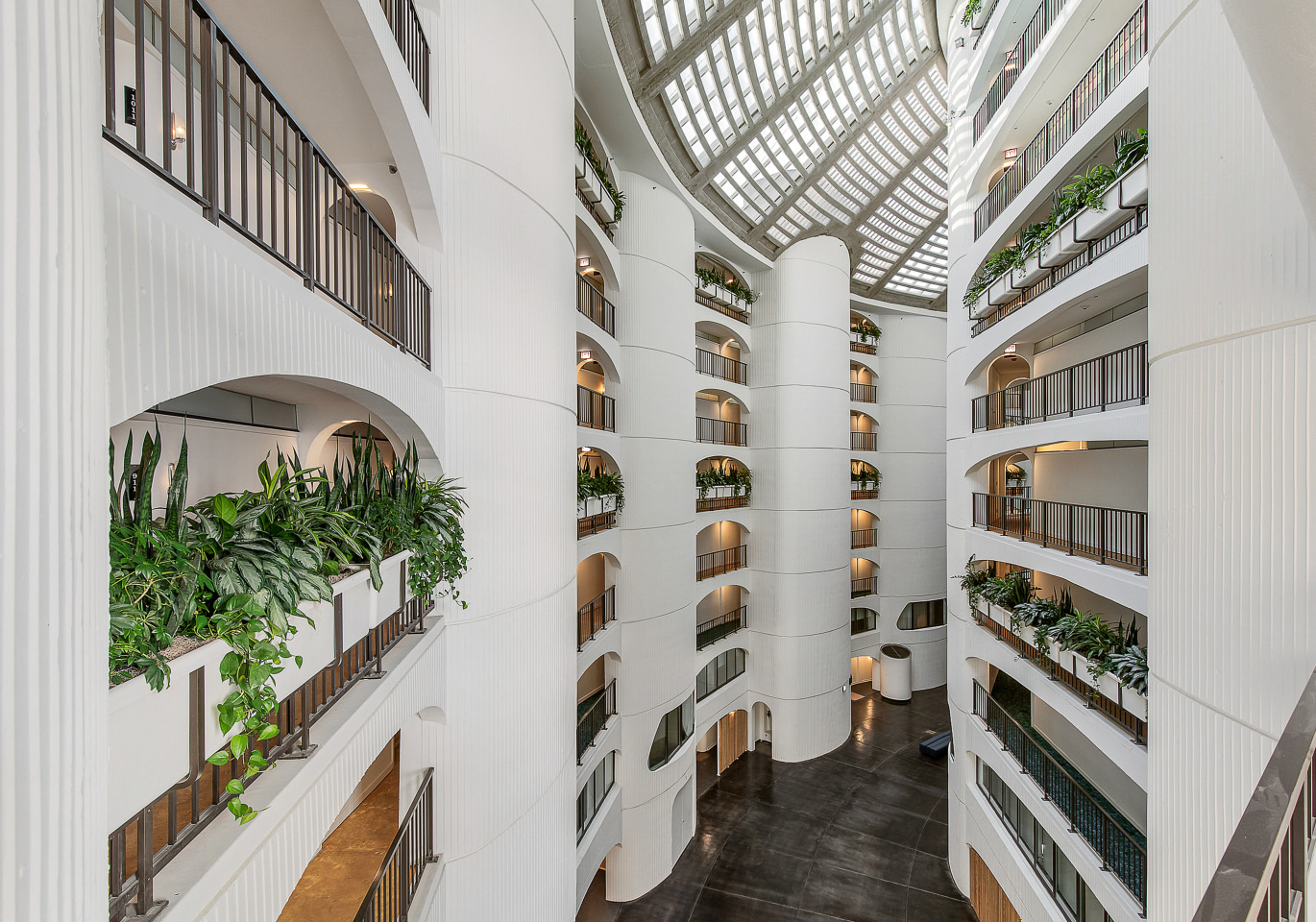 River City Apartments Image 9