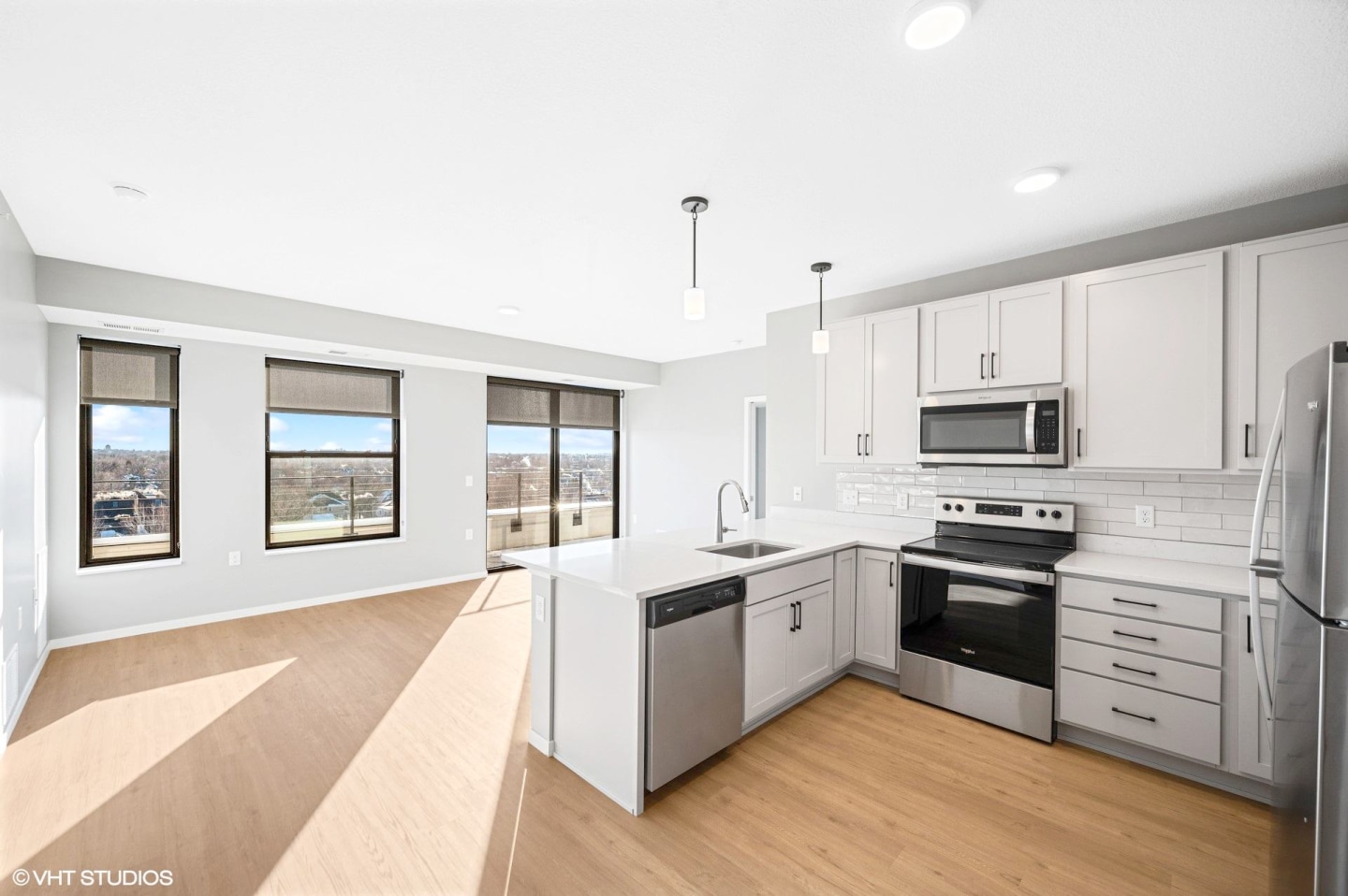 Lago Apartments Image 31