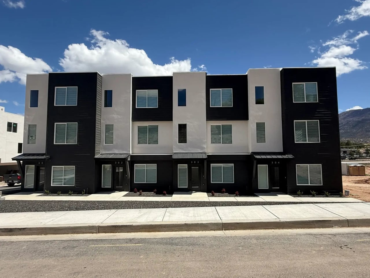 Coal Creek Townhomes Image 14