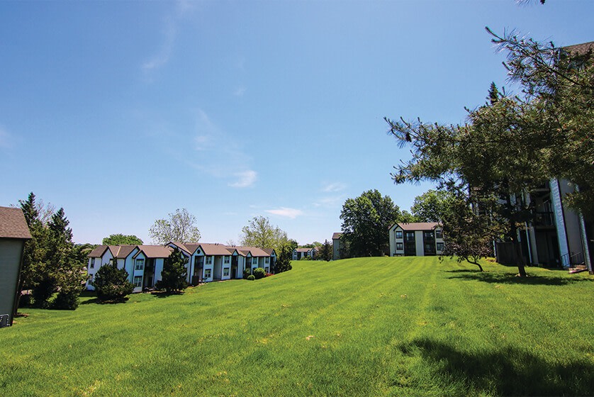Coach House Apartments Image 16