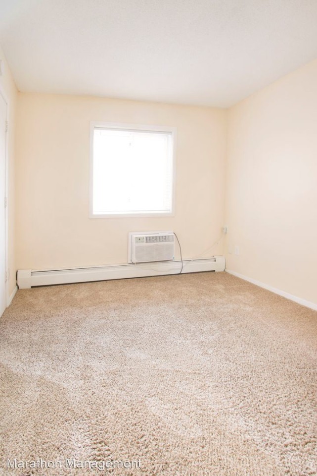Excelsior Manor Image 7