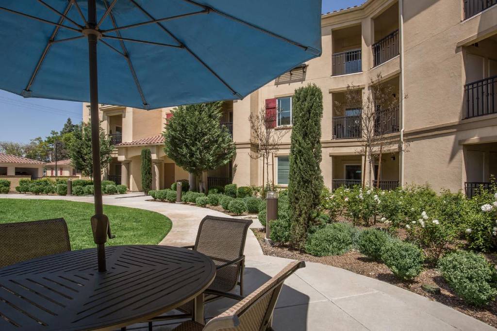 Senior Housing - Monaco Apartments Image 79