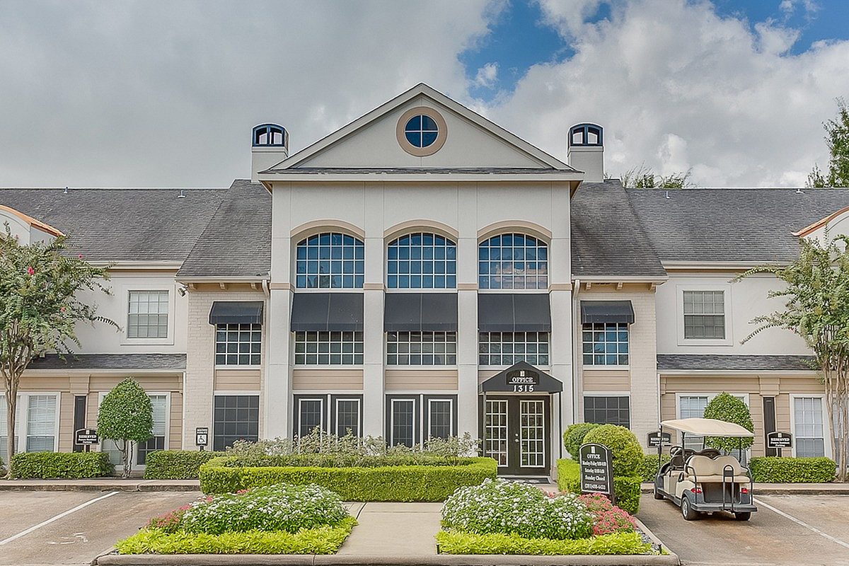 Regatta Apartments Image 1