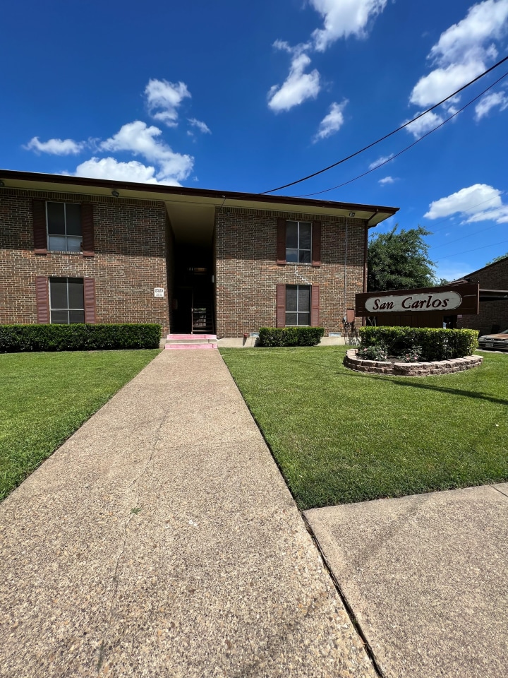 San Carlos Apartments Image 11