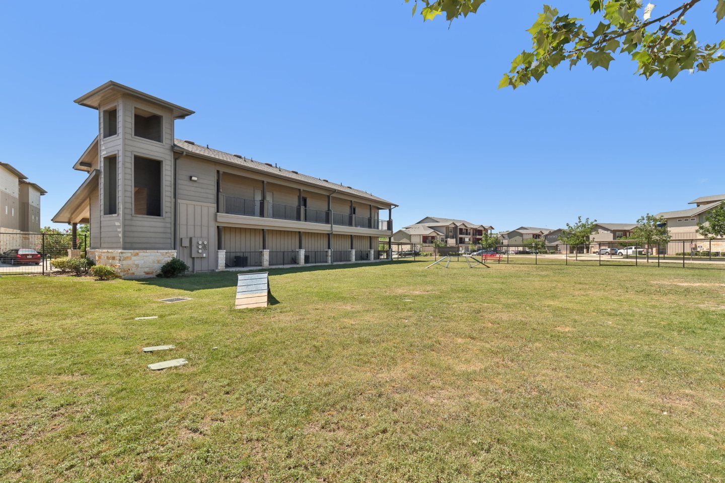 Legacy Creekside Apartments Image 9