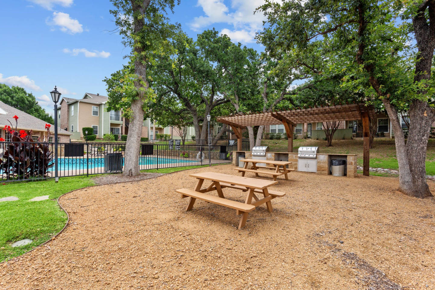 Southgate Glen Image 20