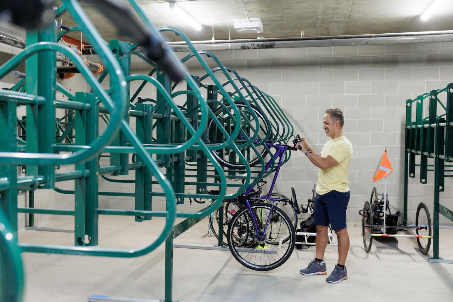 The Emerson Image 24