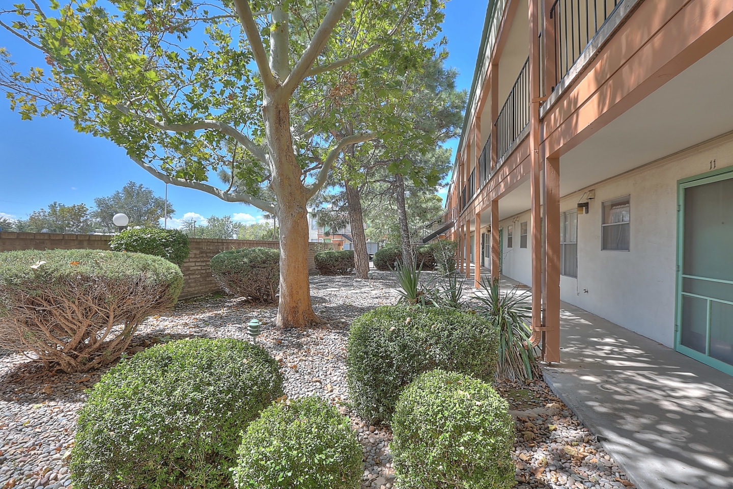Fair Plaza Apartments Image 8