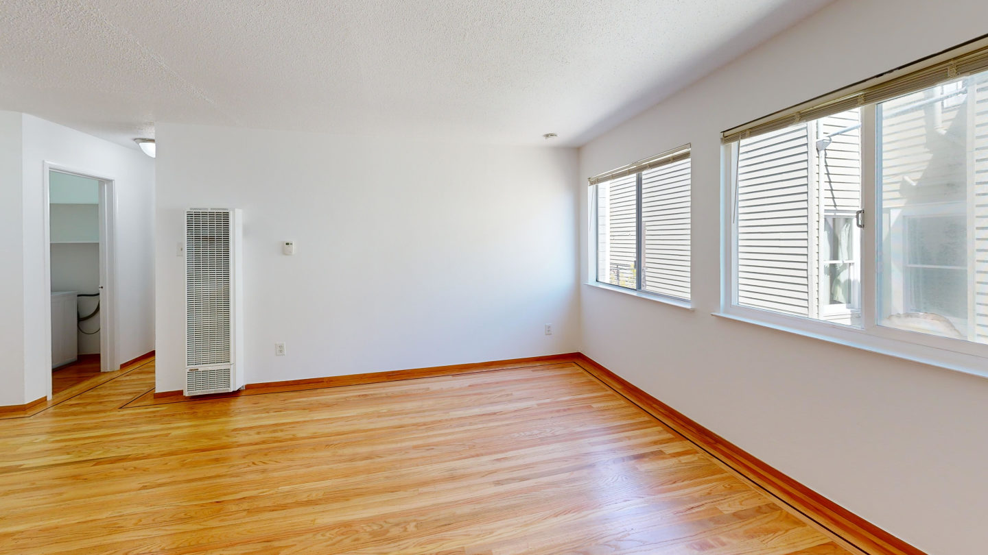600 Oak Image 7