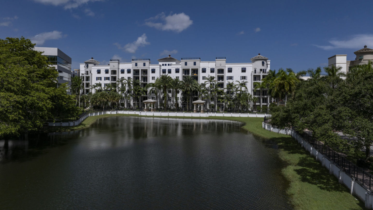 The Manor in Plantation Image 30