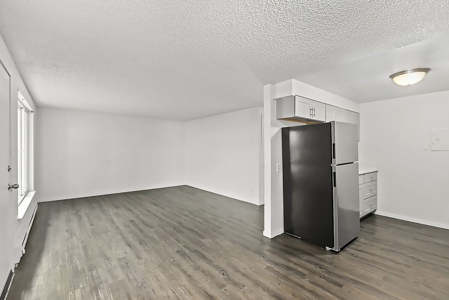 Pacific Terrace Image 12