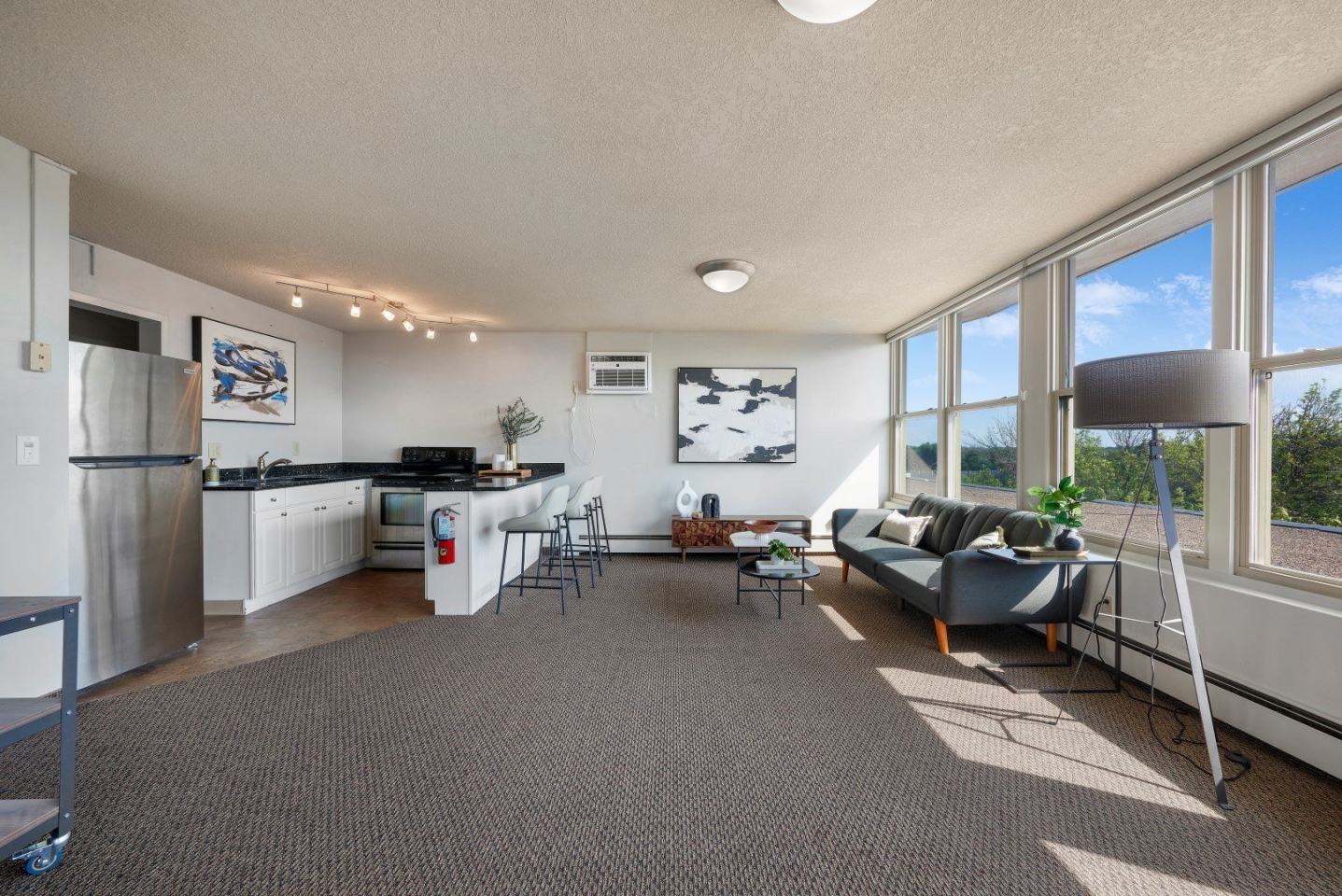 Boulevard 100 Image 8