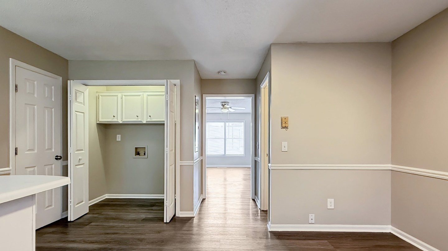 Holly Hills Image 6