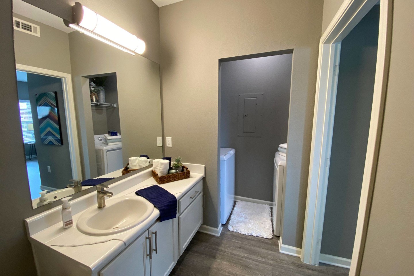 Harbin Pointe Apartment Homes Image 7