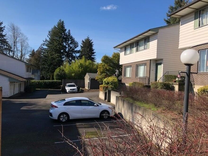 Town Terrace Apartments Image 8